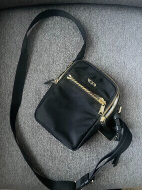 TUMI Persia Crossbody (Black)